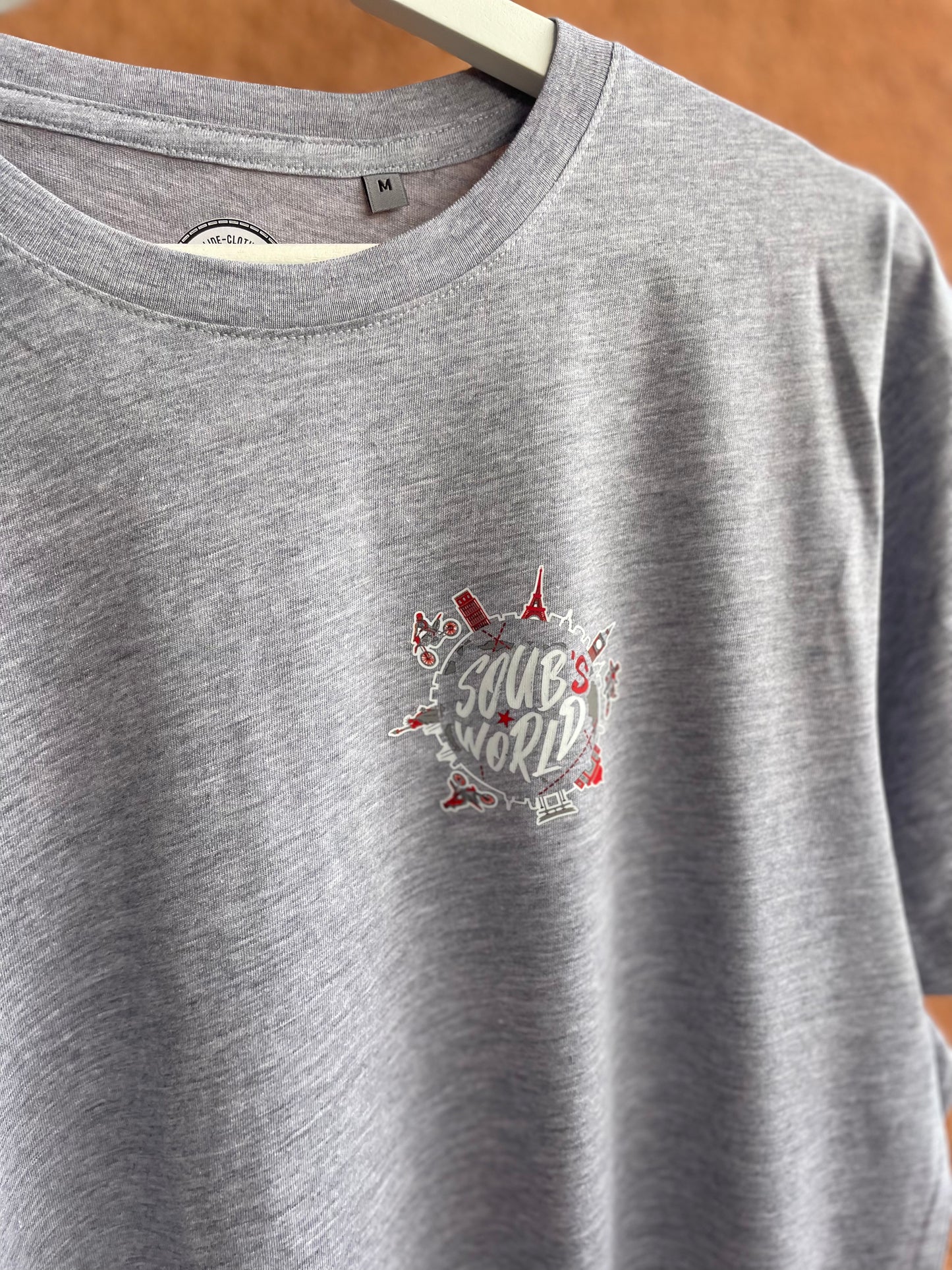 T-Shirt "World" gris clair
